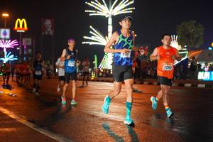 BIB: 4167, 22960
                            <button type="button" onclick="openModal(16206899)" class="btn btn-primary btn-sm float-right btn-popup" data-toggle="modal" data-target=".modal-high-quality">
                        <i class="fas fa-shopping-cart"></i> Add to Cart
                    </button>
                                            <button type="button" onclick="isThisMe(16206899, true)" class="btn btn-success btn-sm float-right btn-popup btn-isme hidden" data-toggle="tooltip" data-placement="bottom" title="นี่คือรูปของคุณใช่ไหม คลิกที่นี่เพื่อเอาเข้าอัลบั้ม">
                        <i class="fas fa-plus"></i> Add to album
                    </button>
                    <button type="button" onclick="isThisMe(16206899, false)" class="btn btn-warning btn-sm float-right btn-popup btn-isnotme hidden">
                        <i class="fas fa-ban"></i> Remove from album
                    </button>